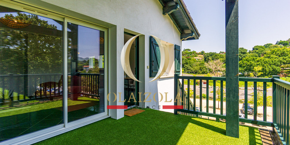 appartement à ST PEE SUR NIVELLE (64310)